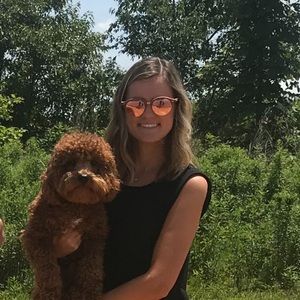 Meet your Posher, Hannah